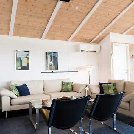 Ferienhaus Holiday Lxiii